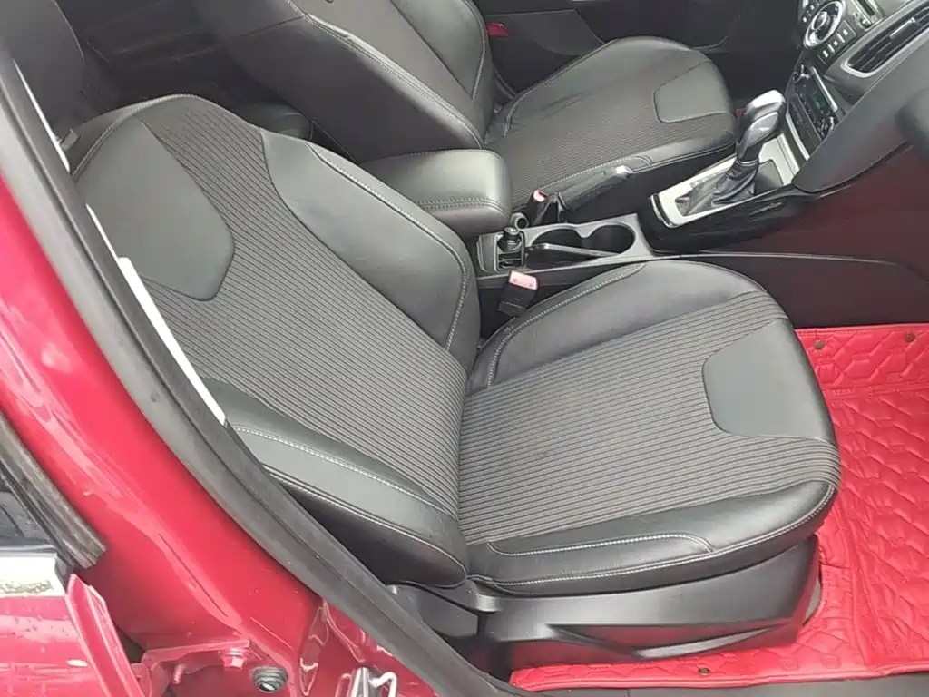 Ford Focus — миниатюра 25