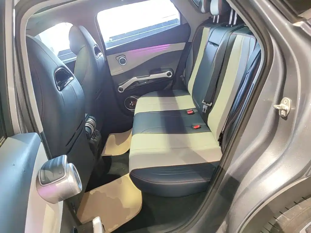 BYD Yuan Plus — миниатюра 17
