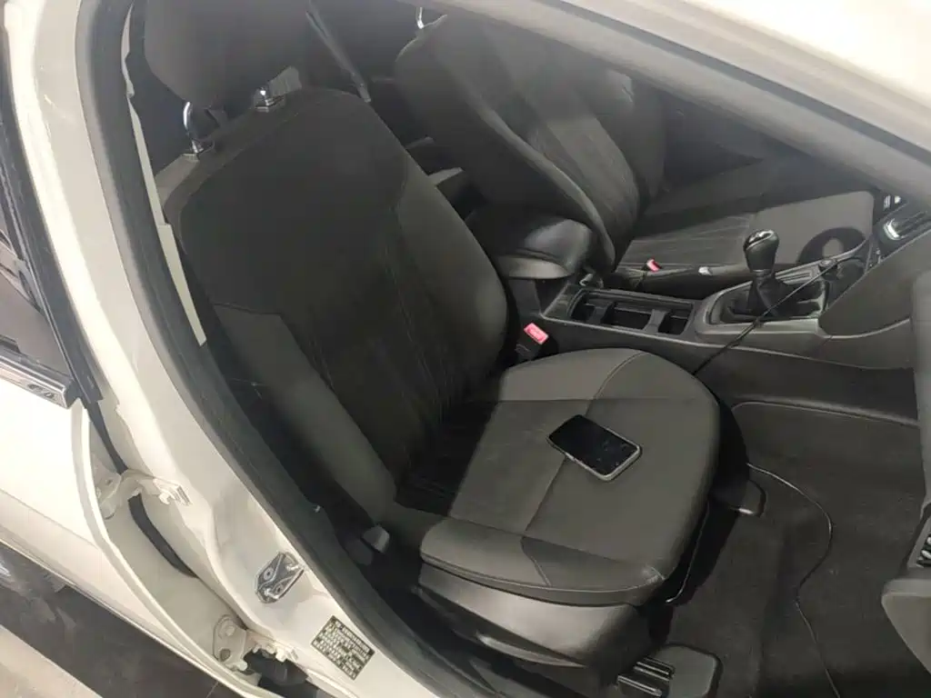 Ford Focus — миниатюра 25