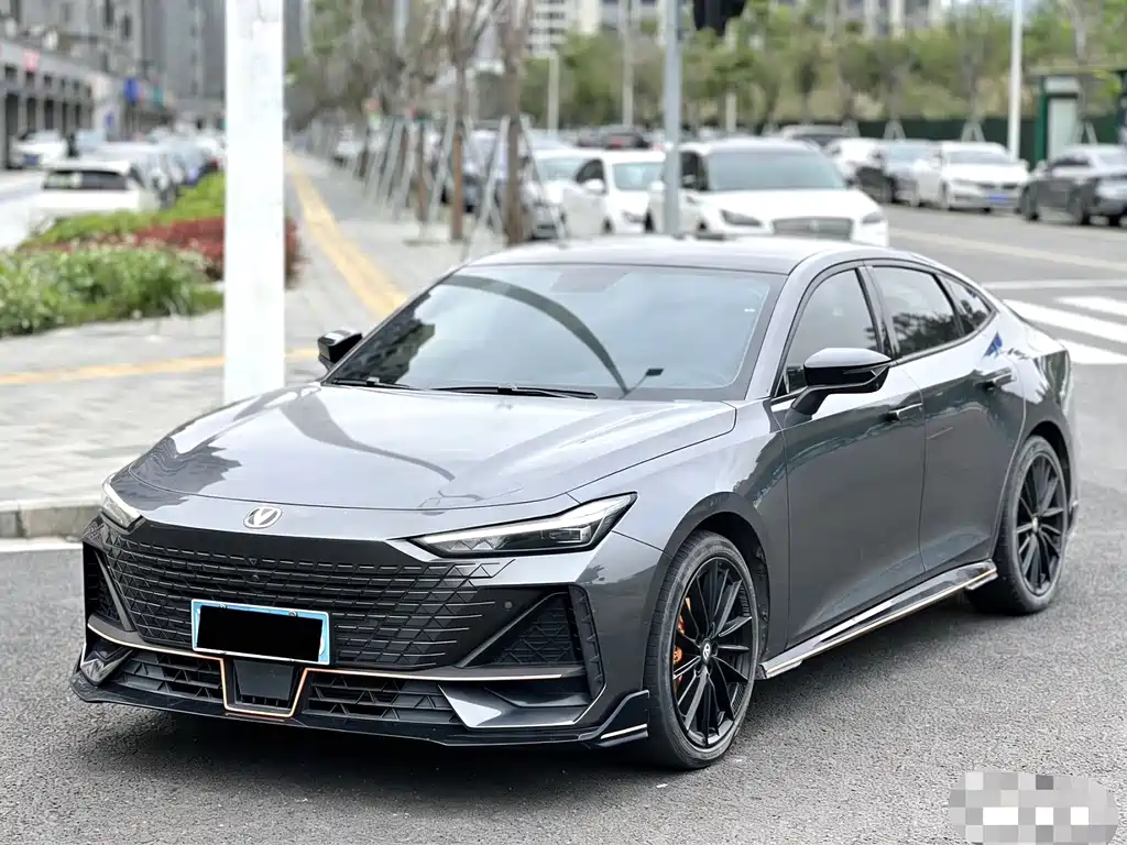 Changan UNI-V 2022