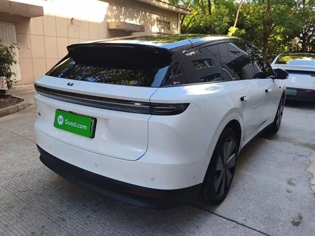 Li Auto Идеальный i6 — миниатюра 7