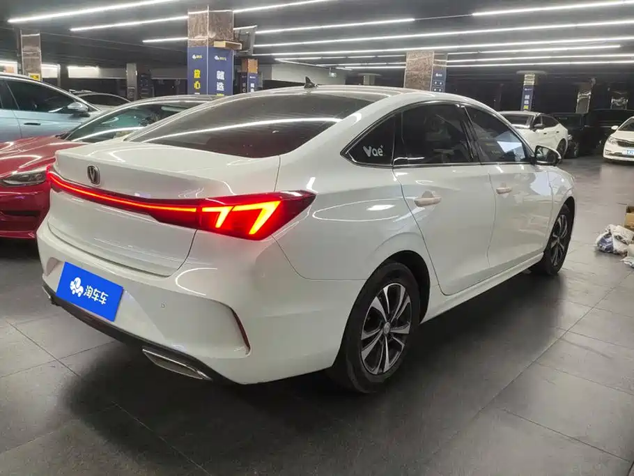 Changan Eado — миниатюра 3