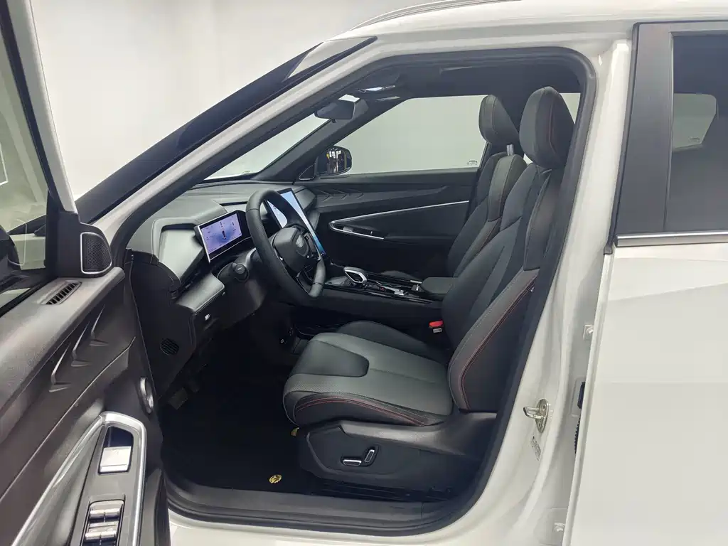 Geely Boyue — миниатюра 12