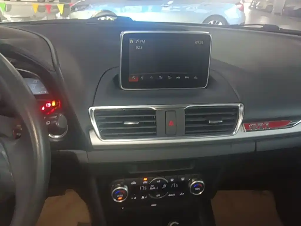Mazda 3 Axela — миниатюра 13