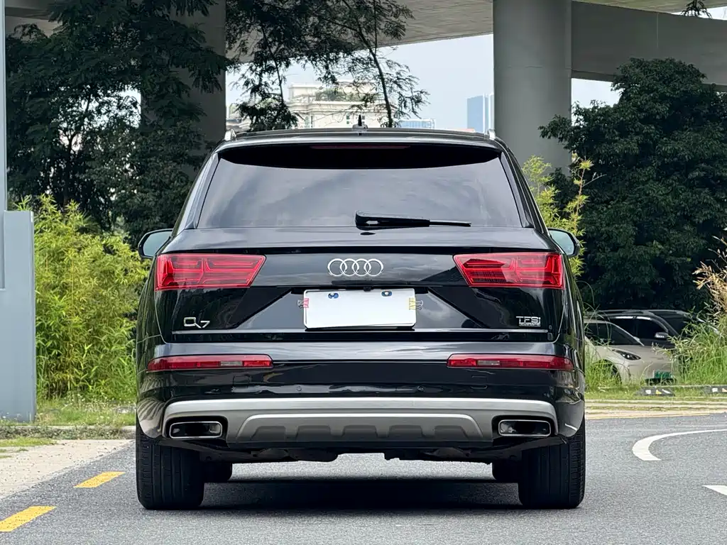 Audi Q7 2017 3.0T