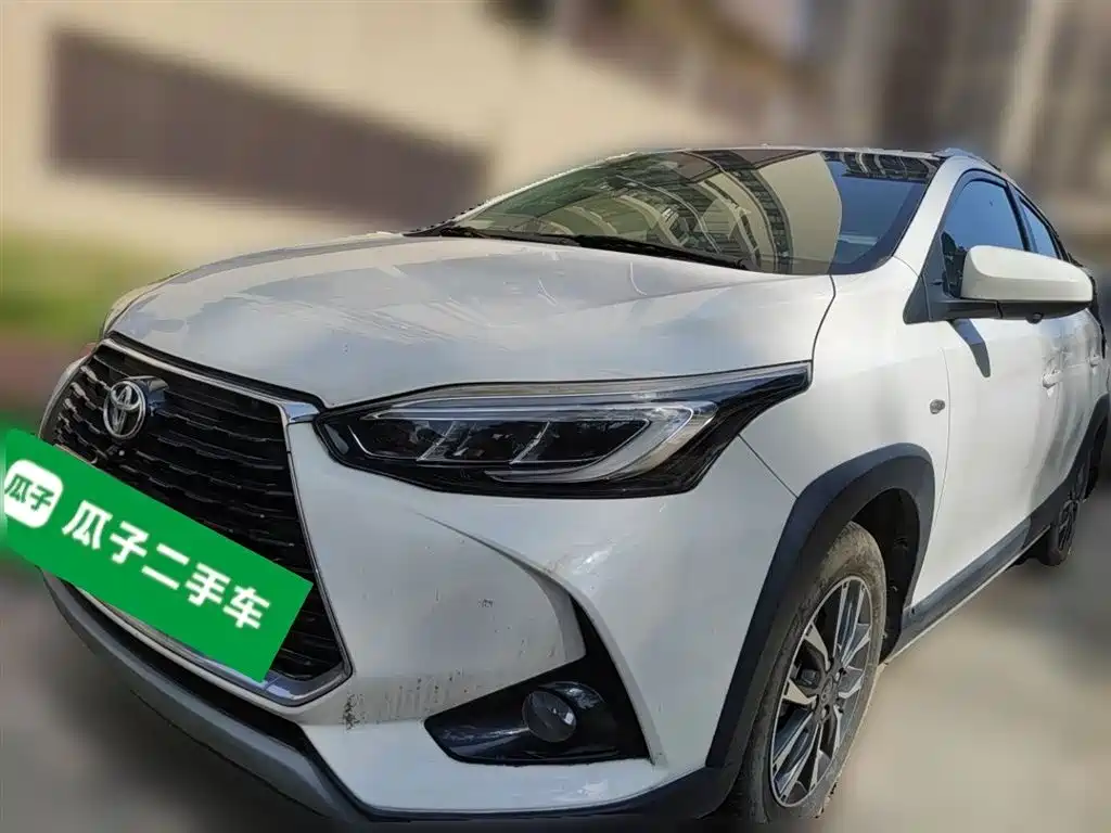 Toyota Yaris L 2021