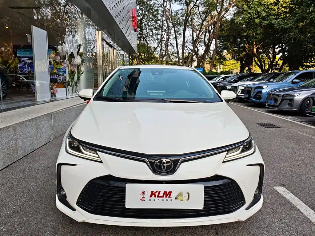 TOYOTA COROLLA