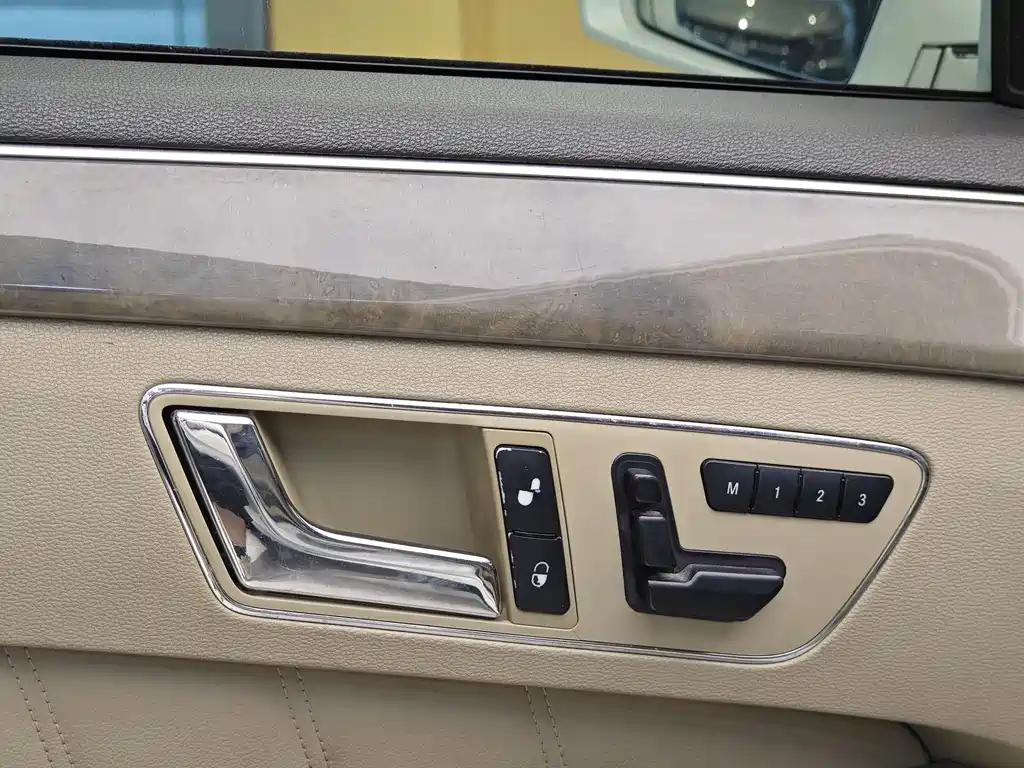 Mercedes-Benz E-Class E 2009 E 300