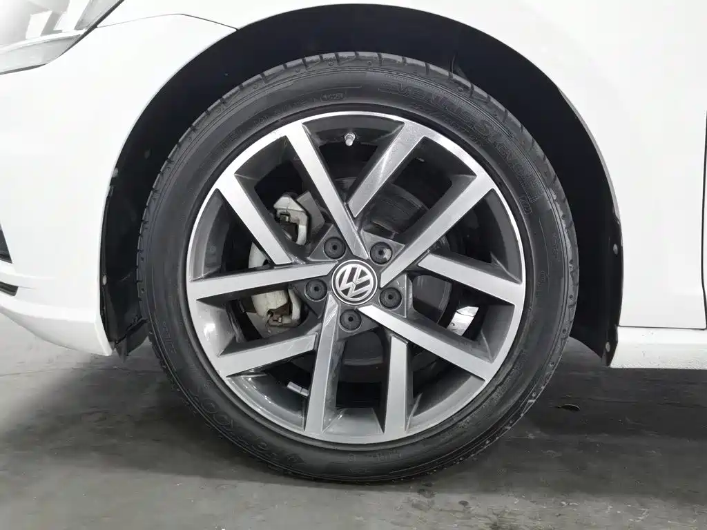 Volkswagen Golf — миниатюра 17