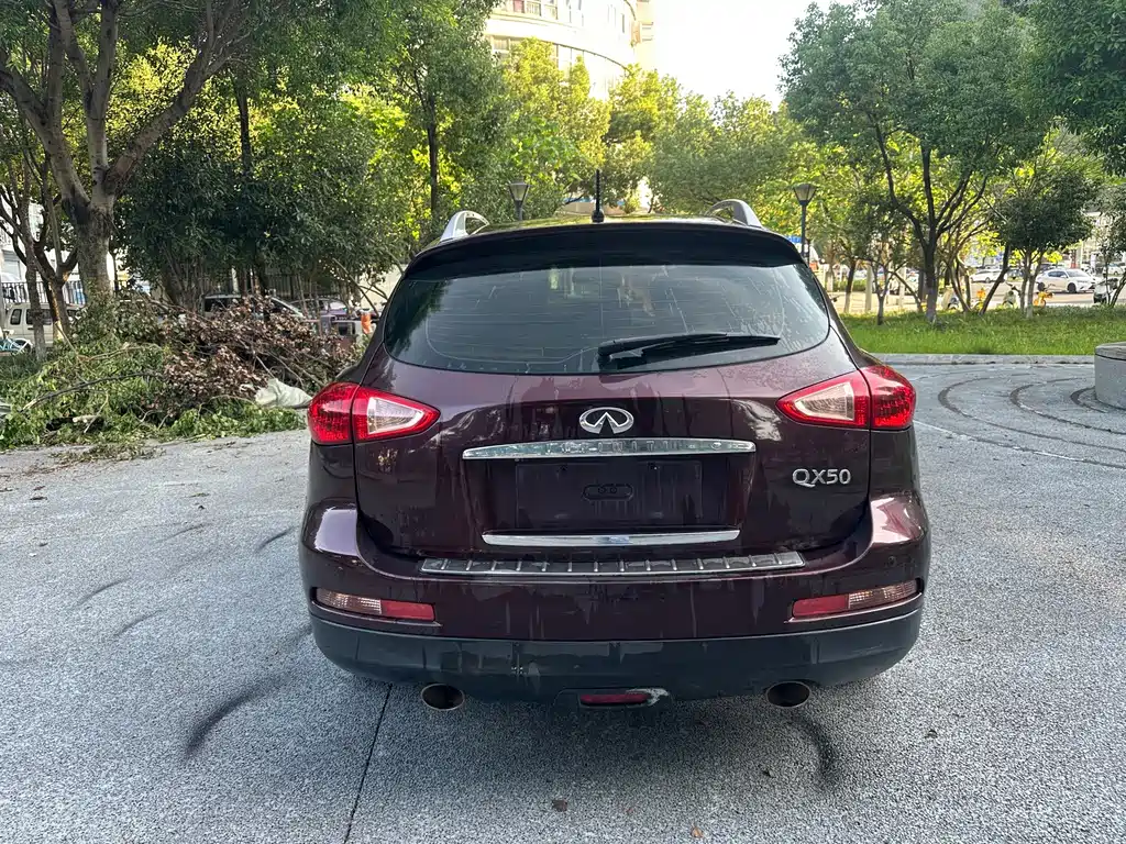 Infiniti QX50 (Import) — миниатюра 4