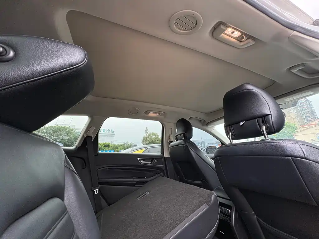 Ford Edge — миниатюра 9