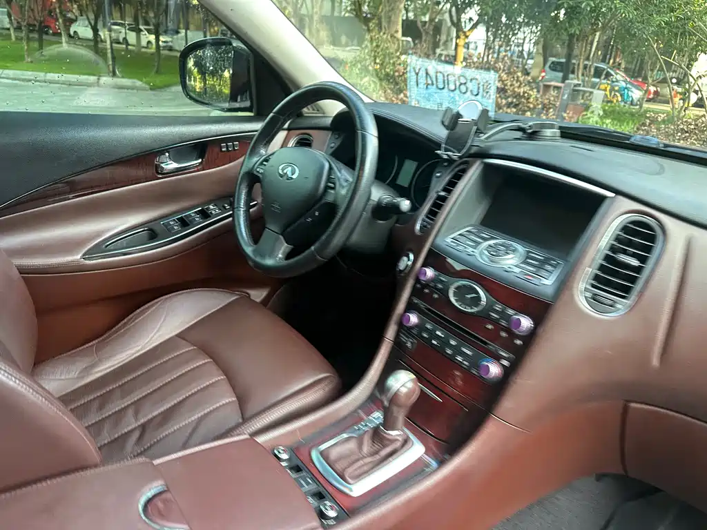 Infiniti QX50 (Import) — миниатюра 17