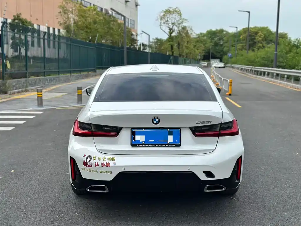 BMW 3 Series — миниатюра 8