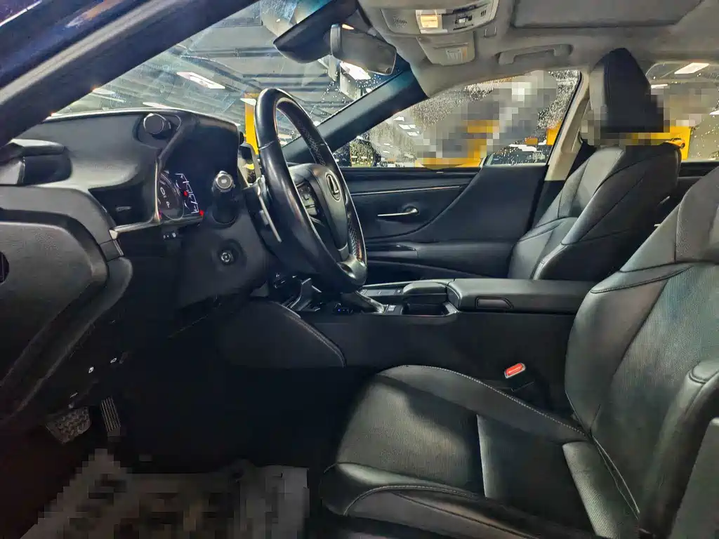Lexus ES — миниатюра 5
