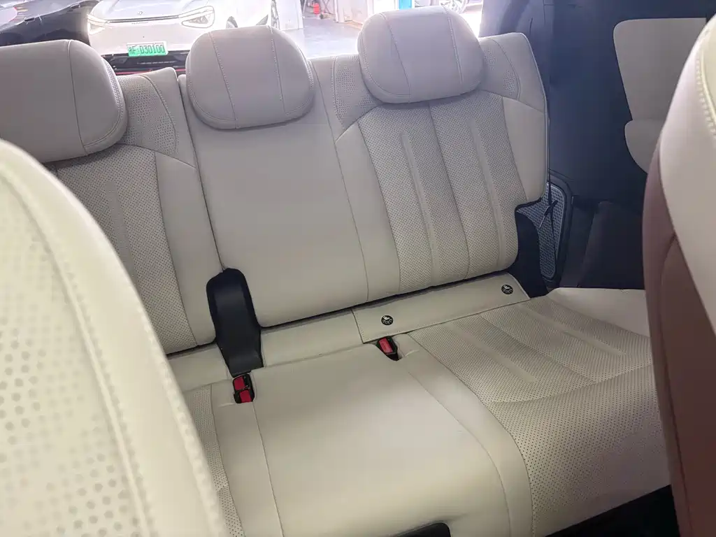 BYD Xia — миниатюра 11