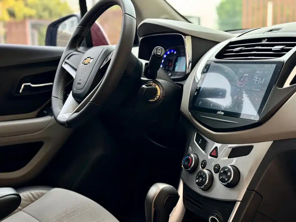 Chevrolet Trax — миниатюра 12
