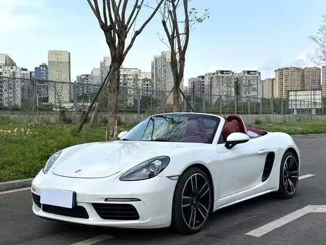 Купить Porsche 718