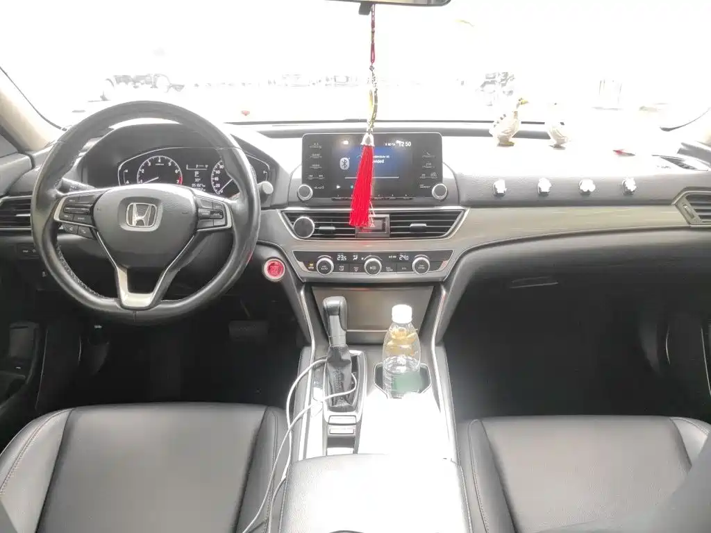 Honda Accord — миниатюра 10