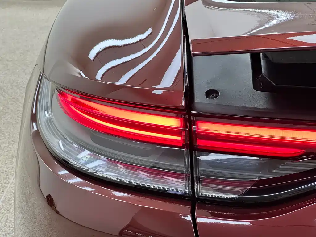 Porsche Panamera — миниатюра 38