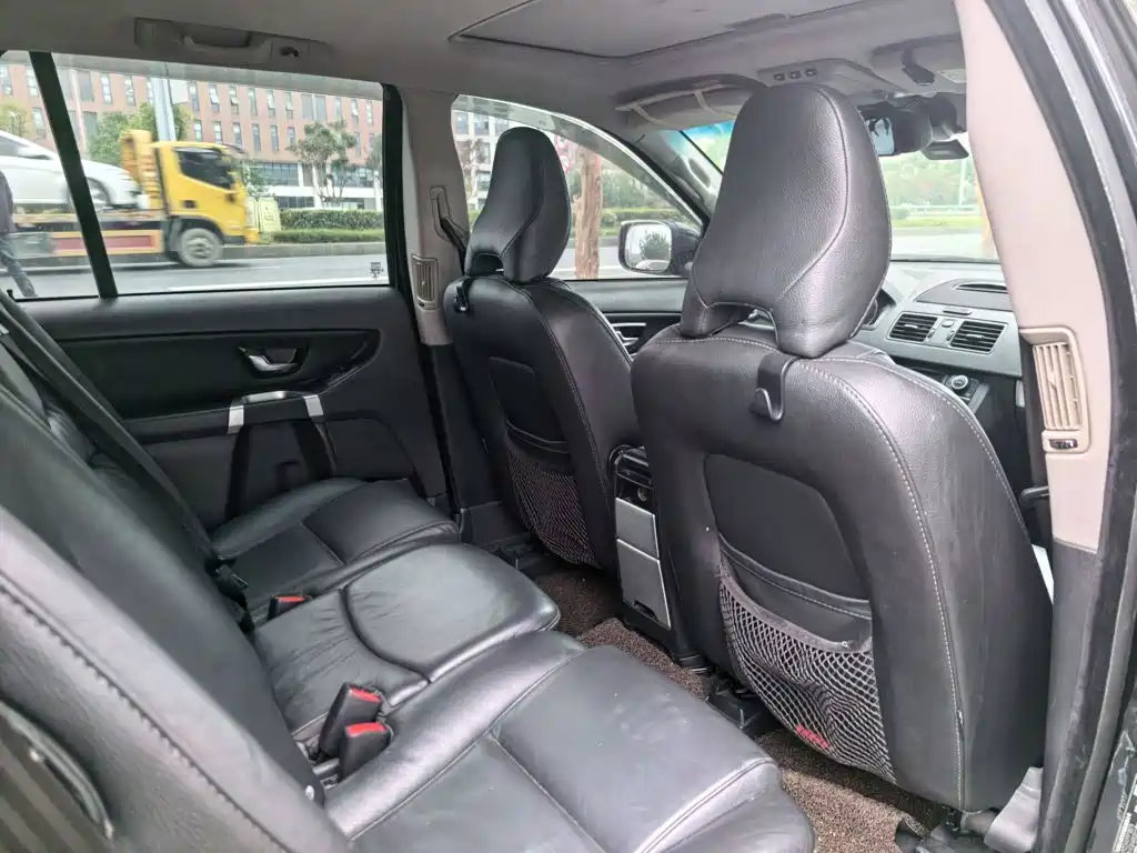 Volvo XC Classic — миниатюра 13