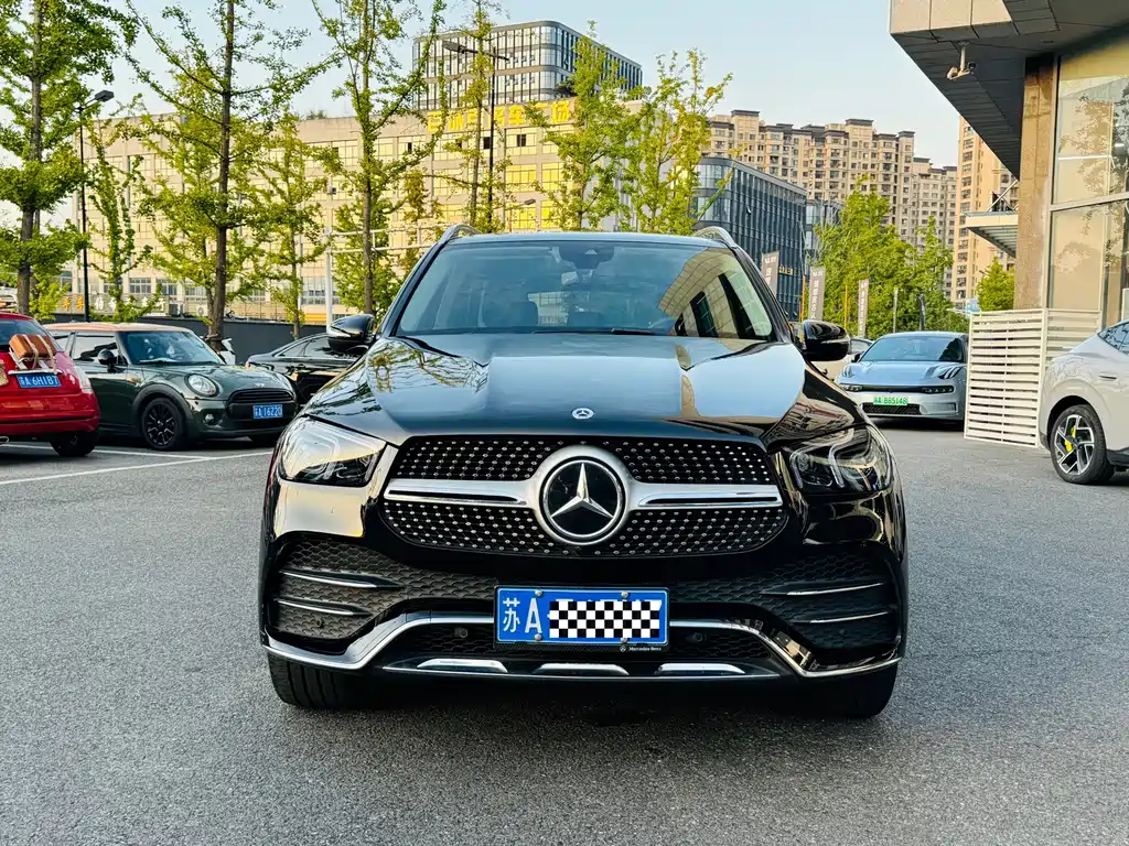 Mercedes-Benz GLE (Import) — миниатюра 2