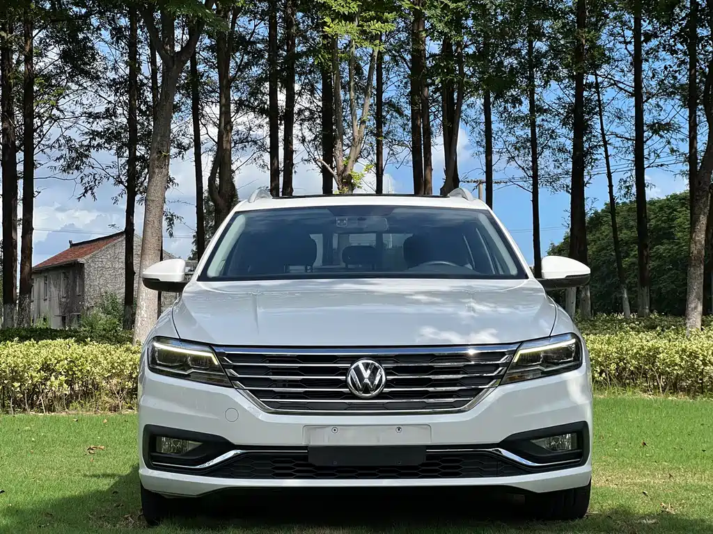 Volkswagen Lavida — миниатюра 2