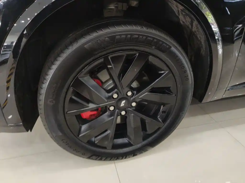 Li Auto Li L8 — миниатюра 23