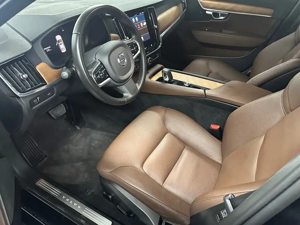 Volvo S90 — миниатюра 5