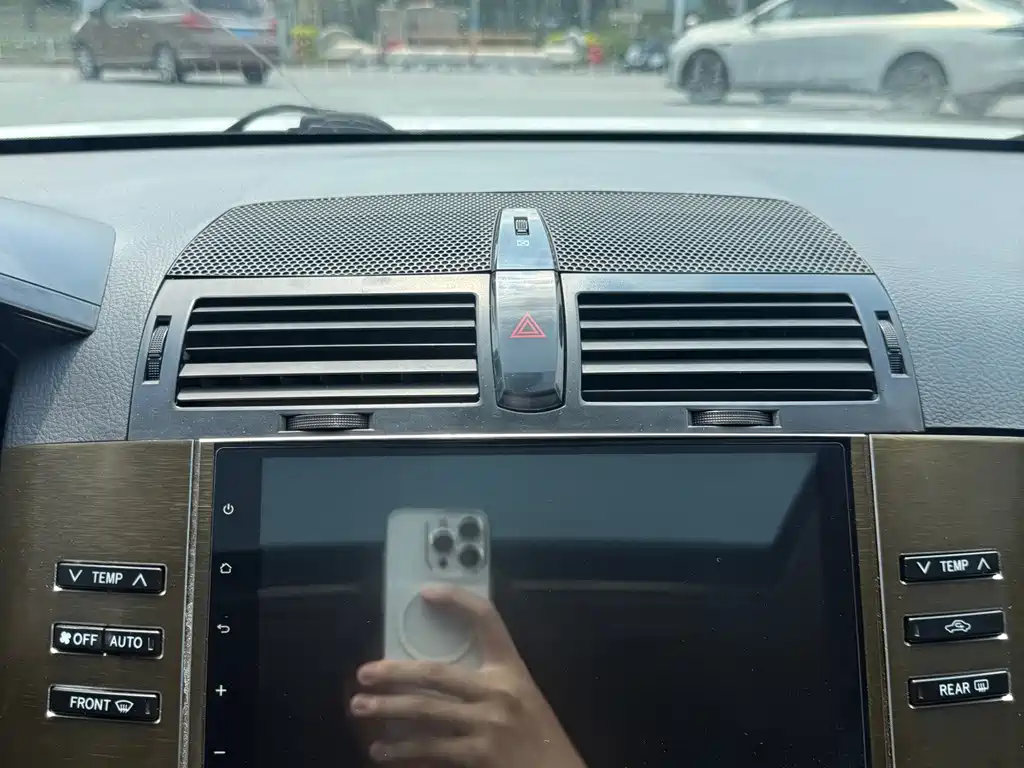 Toyota Reiz — миниатюра 18