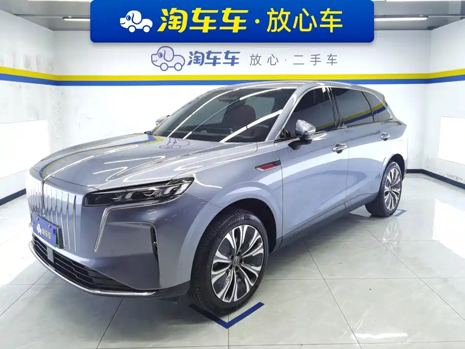 Hongqi Красный флаг HS6 PHEV