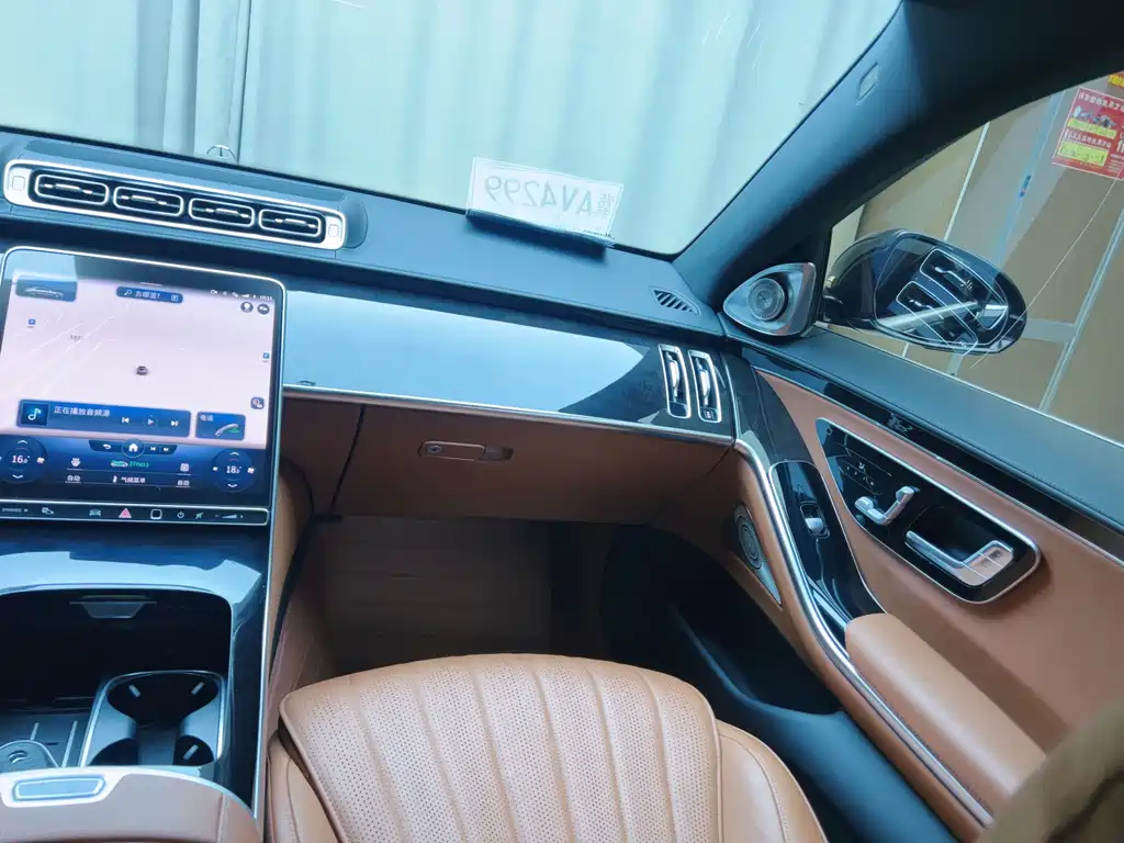 Mercedes-Benz S-Class — миниатюра 4