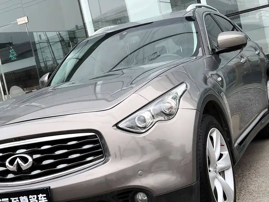Infiniti FX — миниатюра 7