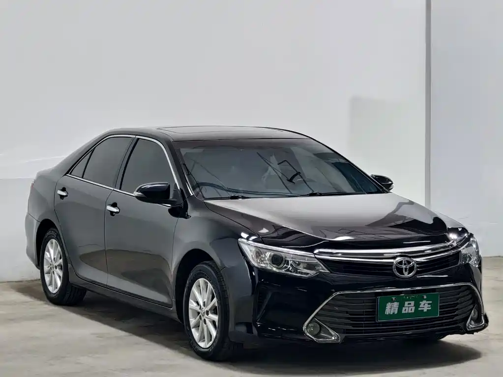 Toyota Camry — миниатюра 2
