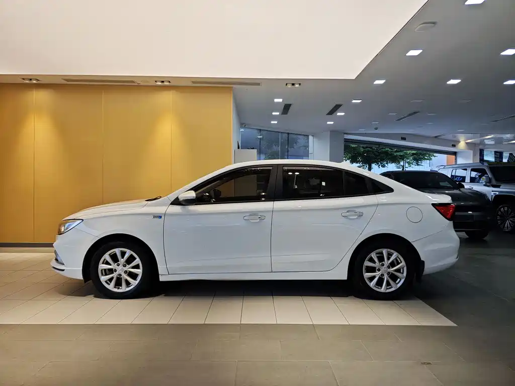 Roewe i5 2019 1.5L AT 4G