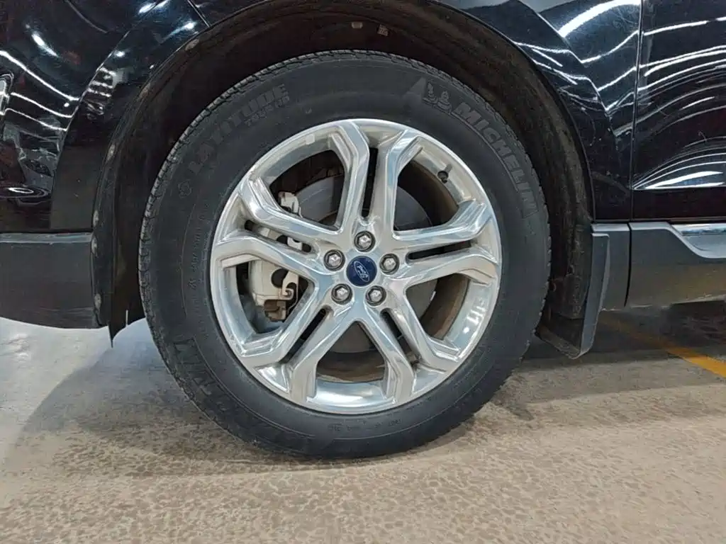 Ford Edge — миниатюра 23