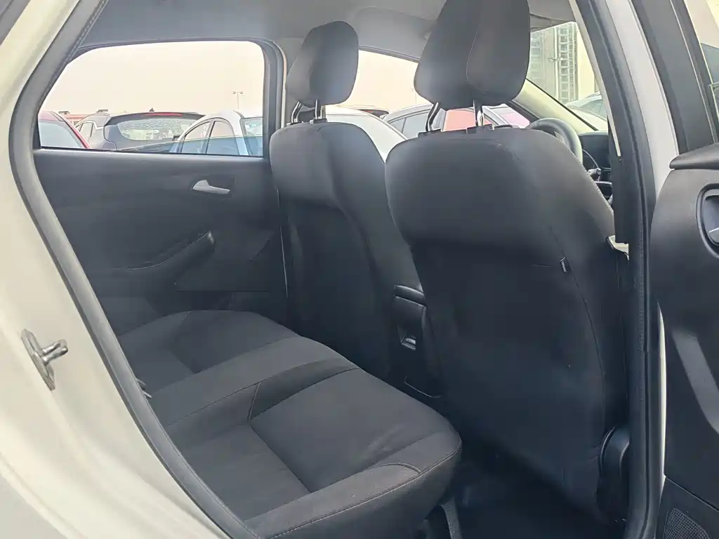 Ford Focus — миниатюра 7