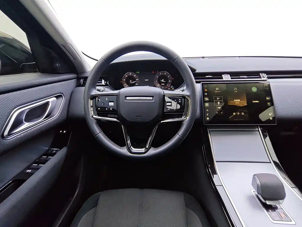 Land Rover Velar — миниатюра 11