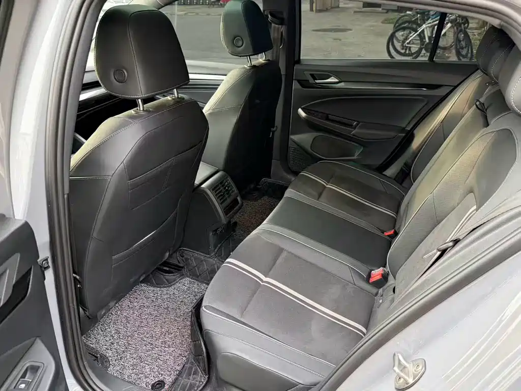 Volkswagen Golf — миниатюра 8