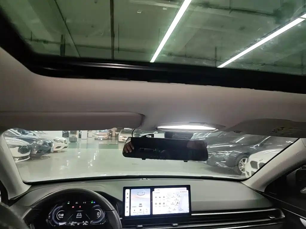 Geely Emgrand — миниатюра 18