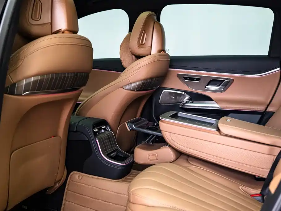 Mercedes-Benz E-Class E 2025 E 300 L Fashion