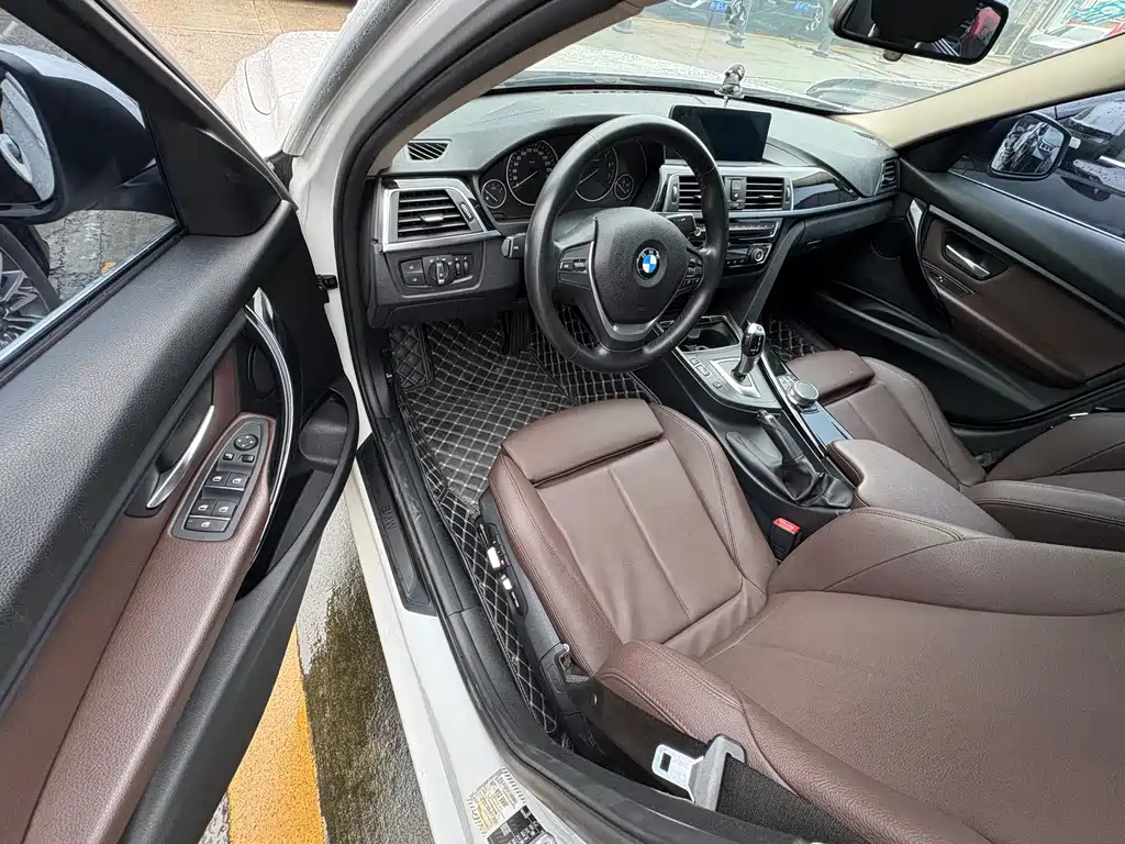 BMW 3 Series — миниатюра 4