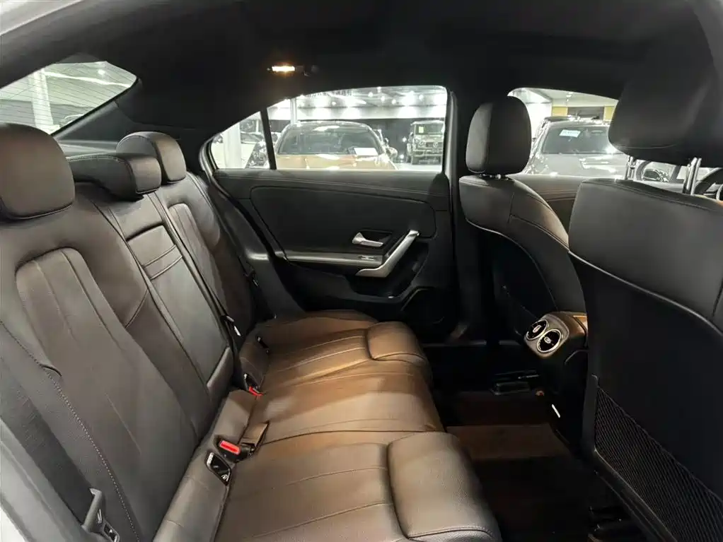 Mercedes-Benz A-Class — миниатюра 15