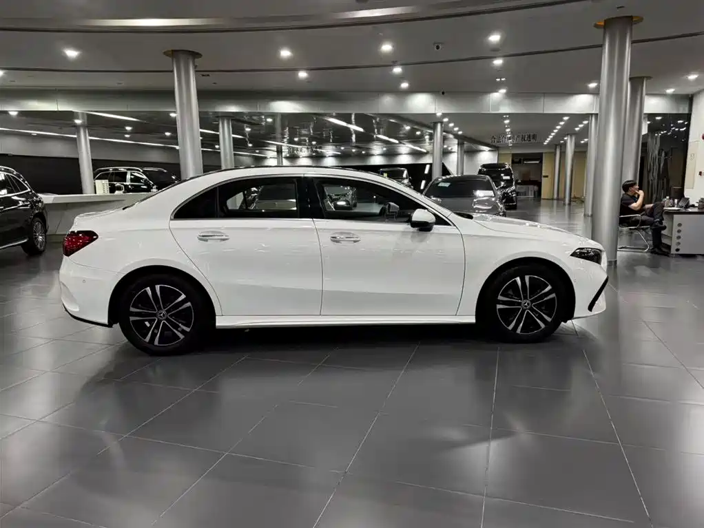Mercedes-Benz A-Class — миниатюра 22