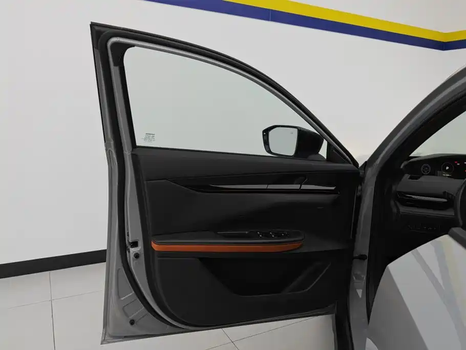 Changan UNI-V iDD — миниатюра 7