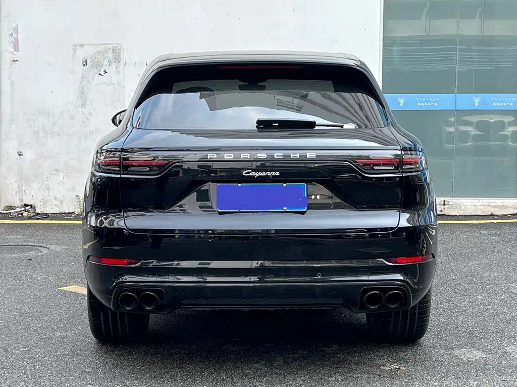 Porsche Cayenne — миниатюра 8