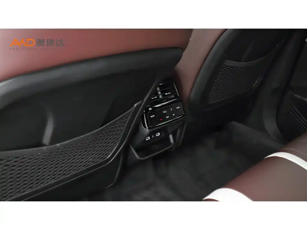 Geely Xingyue L — миниатюра 9