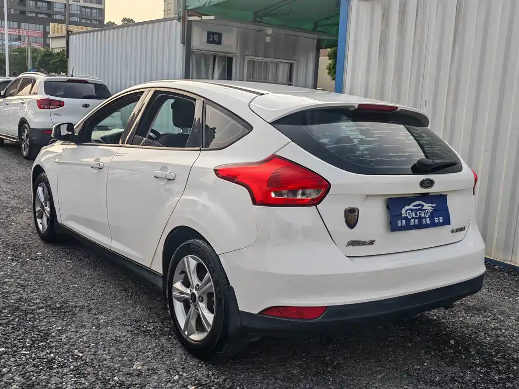 Ford Focus — миниатюра 4
