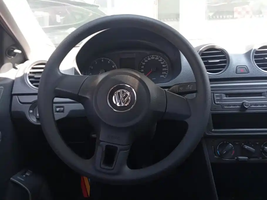 Volkswagen Jetta — миниатюра 15