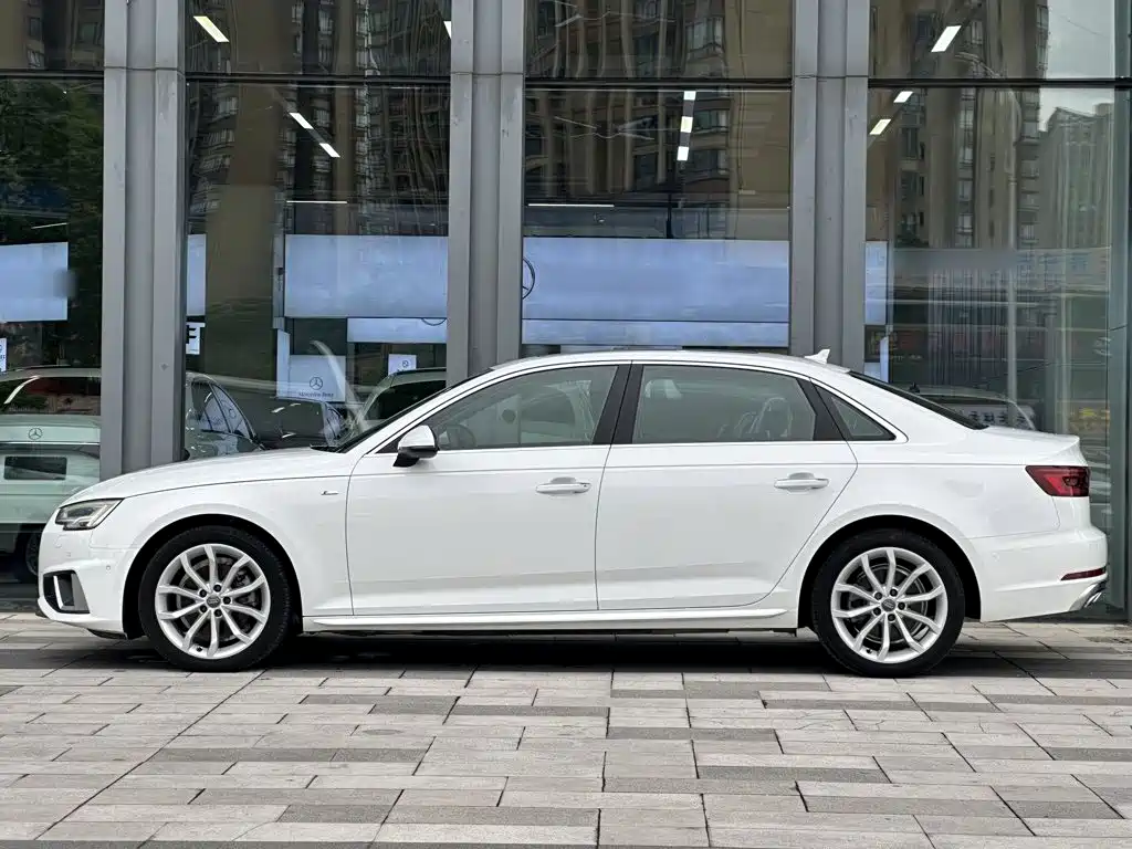 Audi A4L — миниатюра 7
