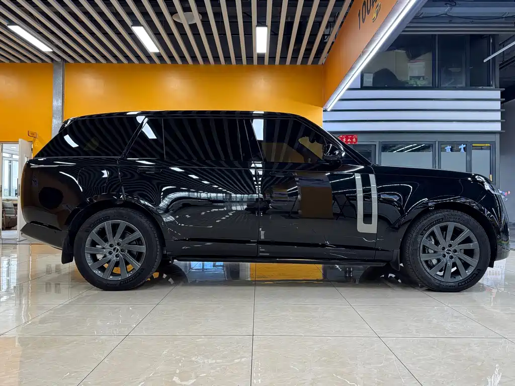Land Rover Range Rover — миниатюра 4